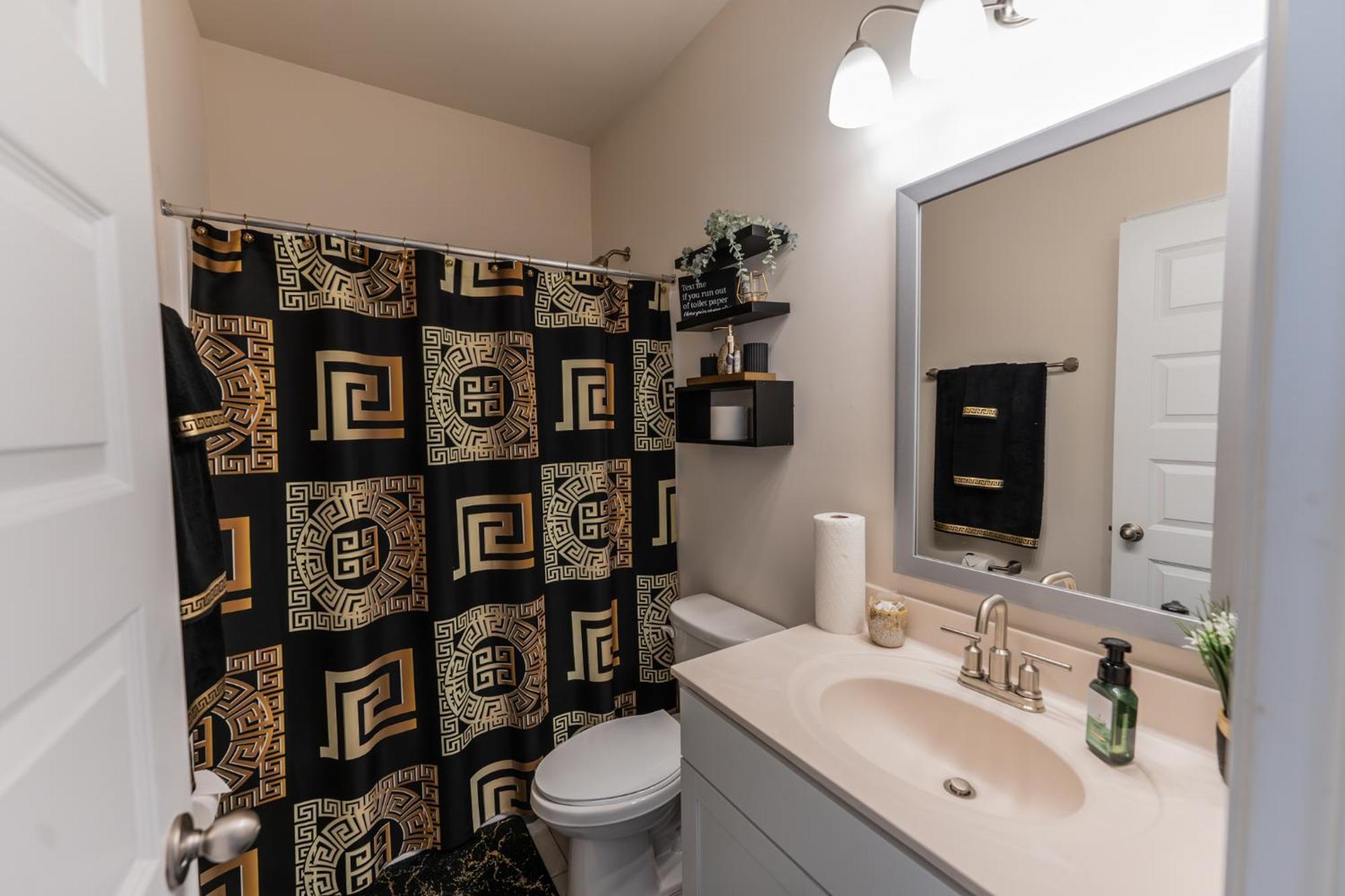 Luxury Bedroom With Private Bath Hampton Εξωτερικό φωτογραφία